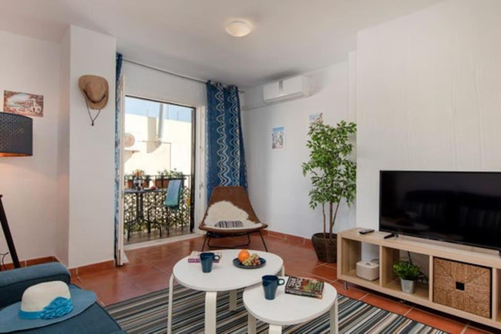 Beautiful Spanish Apartment In Торремолинос Экстерьер фото