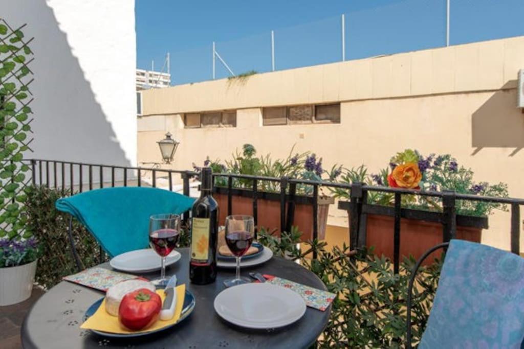 Beautiful Spanish Apartment In Торремолинос Экстерьер фото